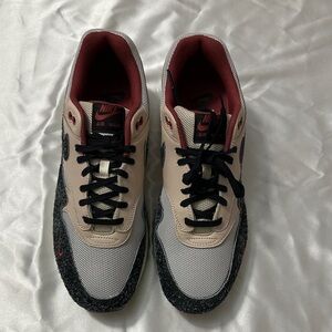 Nike Air Max 1 PRM Men’s Sneakers - Beige, blur & Burgundy Accents